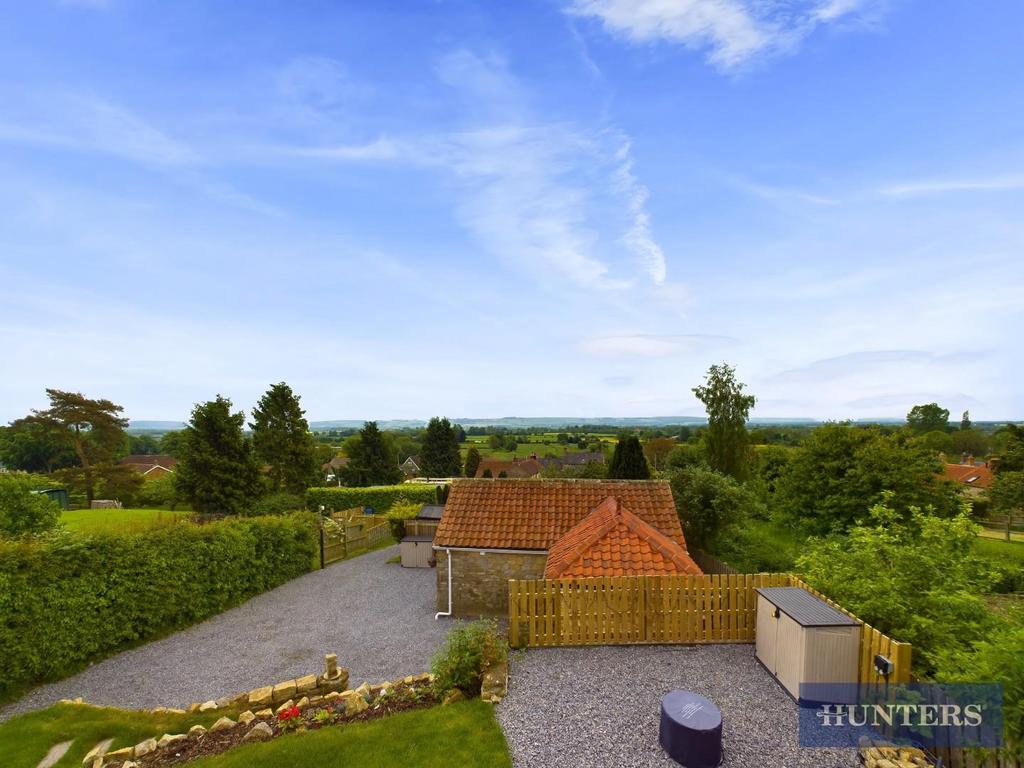 CAM03407 G0-PR0176-STILL036.jpg