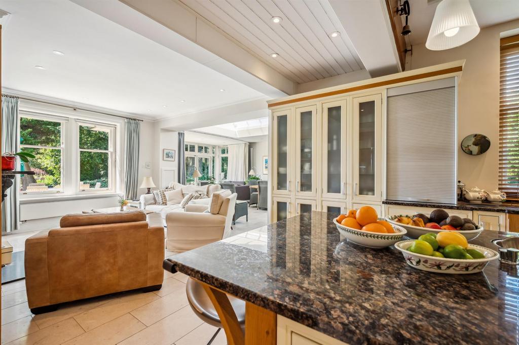 Kitchen towards sun room.jpg