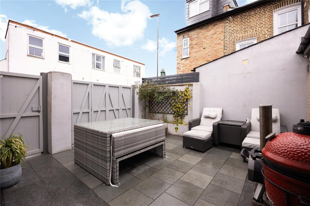 Courtyard Garden
