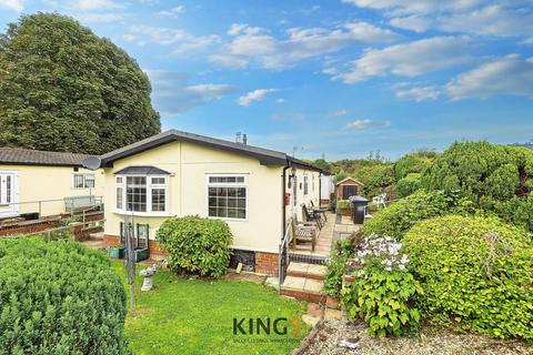 undefined, Woodside Lane, Hatfield AL9