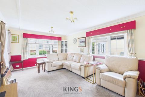 undefined, Woodside Lane, Hatfield AL9