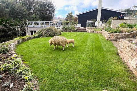 5 bedroom detached bungalow for sale, Barrack Masters Lane, Route de Carriers, Alderney