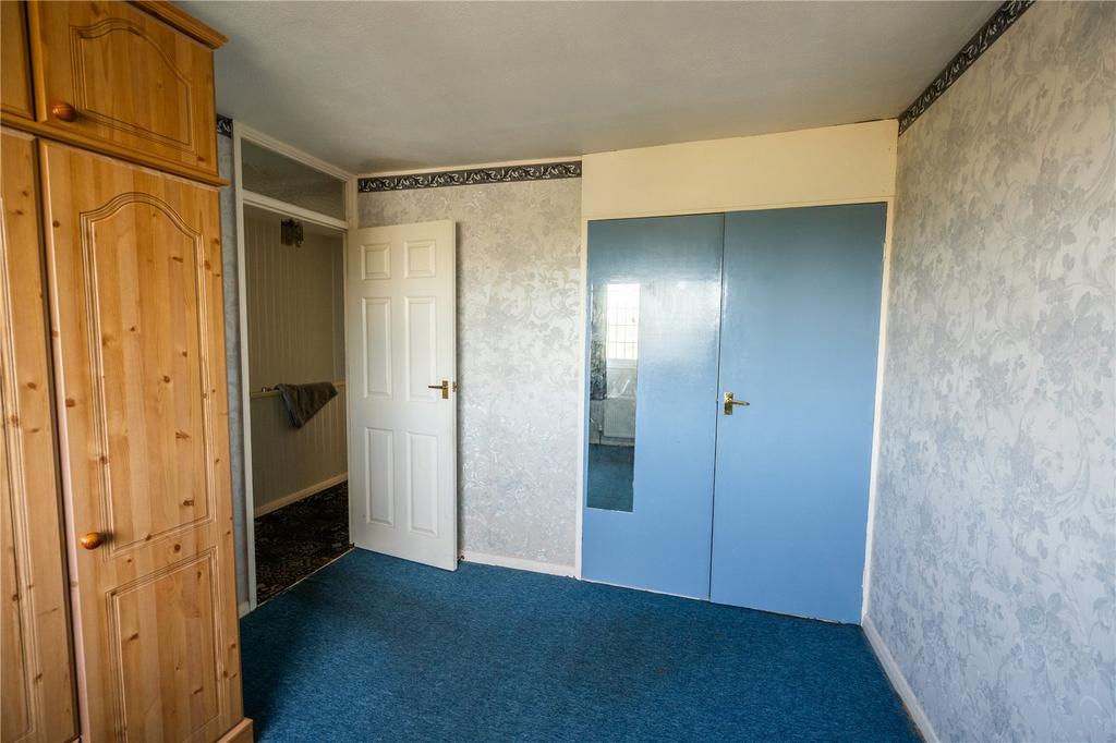 Bedroom 2 (2)