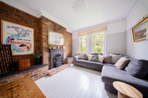 undefined, Thorn Grove, Altrincham WA15