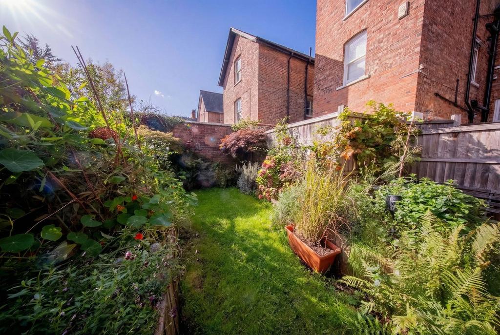 Garden (New)