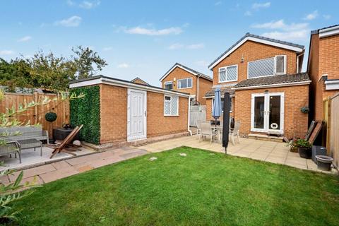 3 bedroom detached house for sale, Stoneleigh Grove, Ossett, West Yorkshire