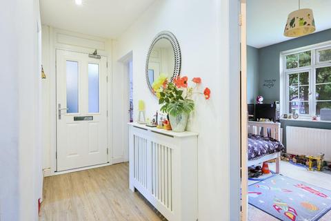 undefined, Kingston Road, Ewell Village