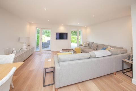 undefined, Hillfield, Dartmouth TQ6