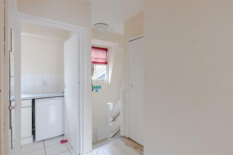 1 bedroom apartment for sale, Cleveland Street, London W1T