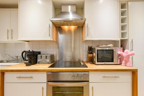 1 bedroom apartment to rent, Theobalds Road, London WC1X