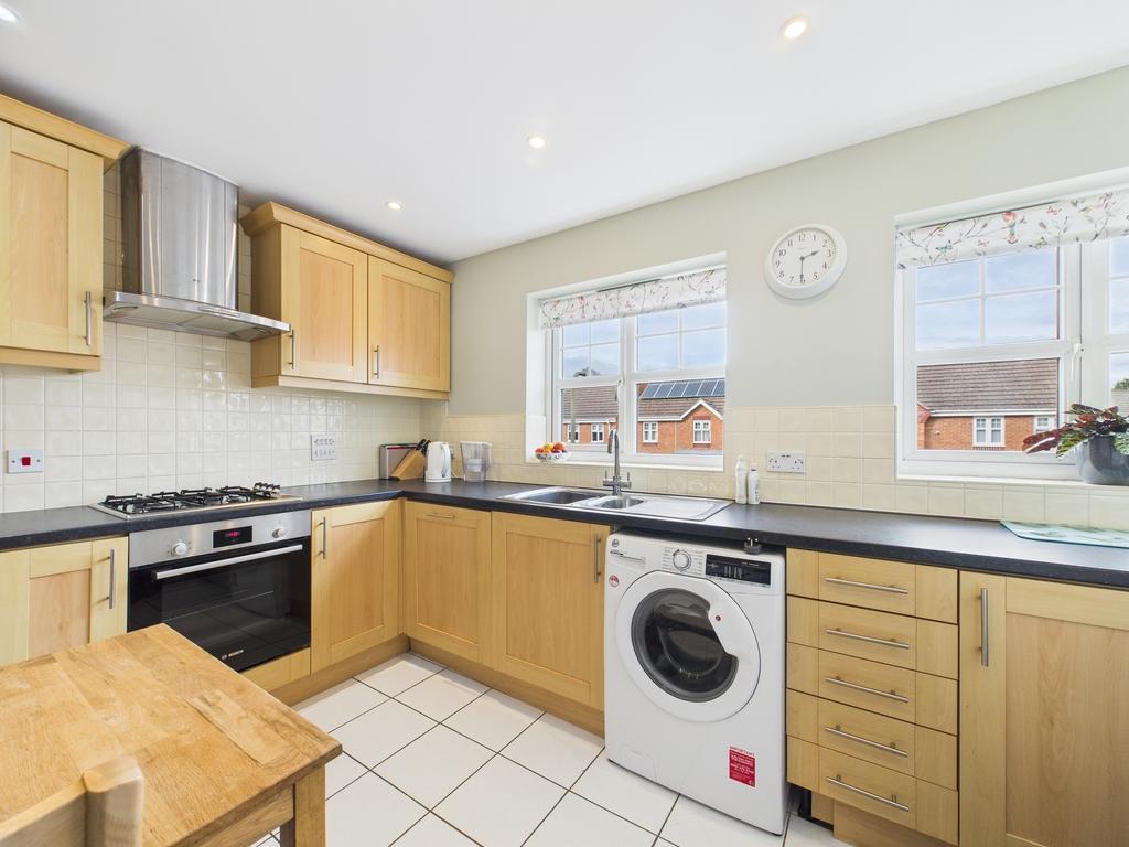 Breakfast/kitchen
