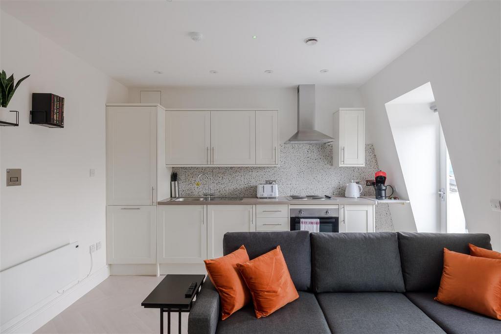 4, 30 Foley Street-5