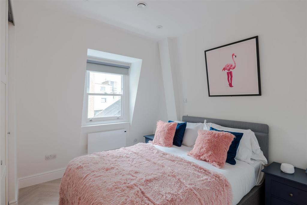 4, 30 Foley Street-8