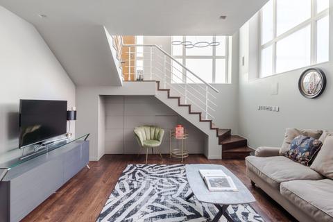 1 bedroom apartment to rent, Stukeley Street, London WC2B