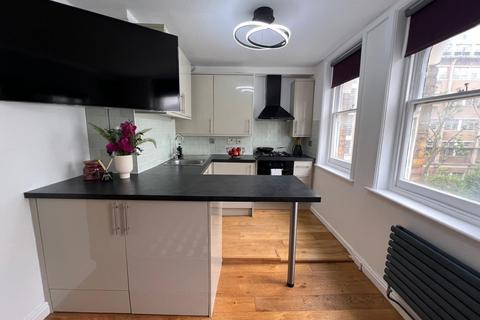 1 bedroom apartment to rent, Cleveland Street, London W1T