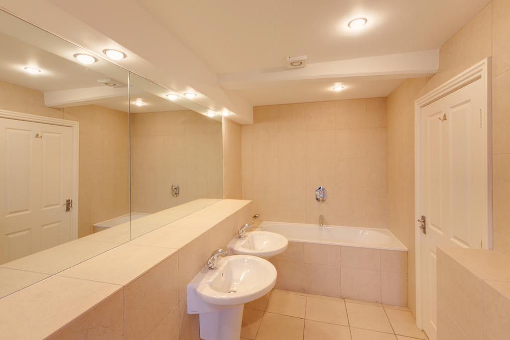 Master En-Suite