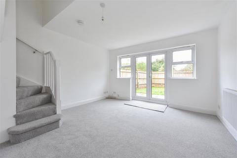 2 bedroom end of terrace house for sale, The Causeway, Arundel