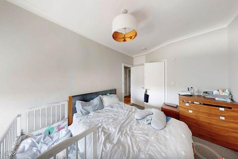 2 bedroom flat to rent, Uxbridge Road, Shepherds Bush, W12 8NL