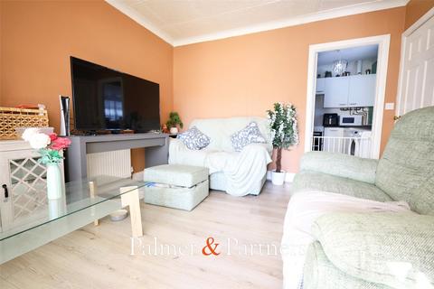 1 bedroom bungalow for sale, The Greenway, Clacton-on-Sea, Essex, CO15