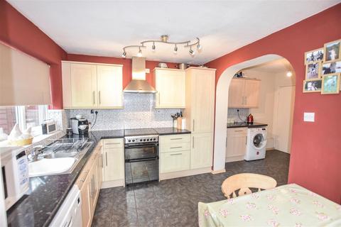26 Glastonbury Close, Kettering, NN15 5ES