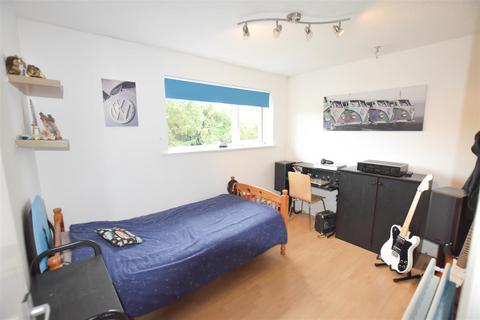 26 Glastonbury Close, Kettering, NN15 5ES