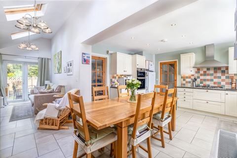 14 Whitehill Road, Barton Le Clay, Bedford, MK45 4PF