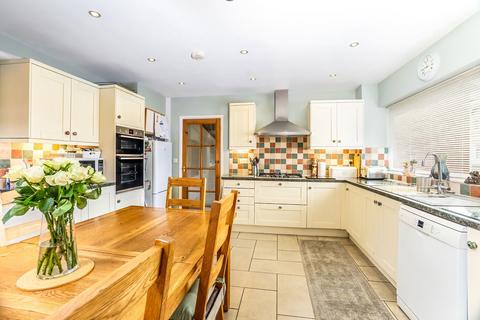 14 Whitehill Road, Barton Le Clay, Bedford, MK45 4PF