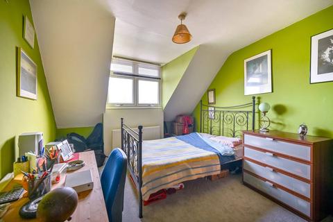 Robin Hood Way, Kingston Vale, London, SW15