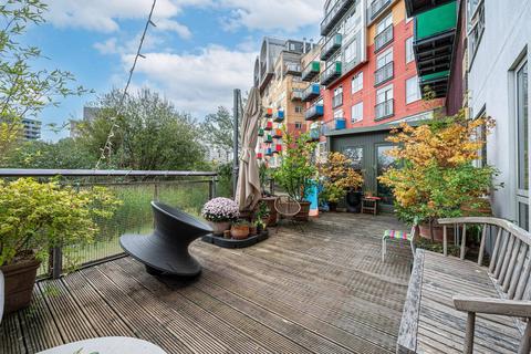 3 bedroom flat for sale, Maurer Court, North Greenwich, London, SE10
