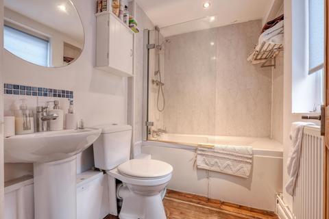 8 Avenue Road, Astwood Bank, Redditch, B96 6AU