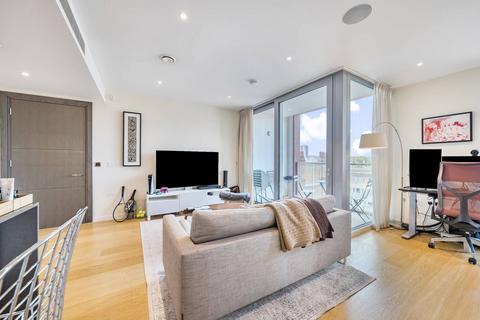 undefined, Buckingham Gate, St James's Park, London, SW1E