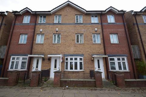 Stretford Road, Hulme, Manchester. M15 4AW