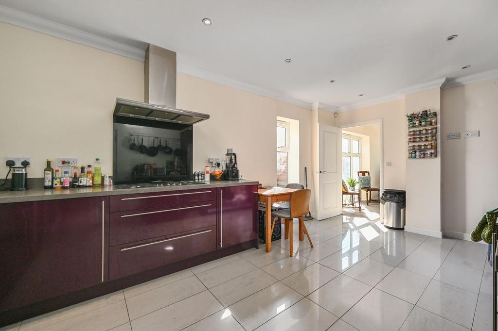 Kitchen/ Breakfast Room