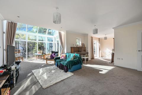 undefined, Campion Close, Ashford TN25