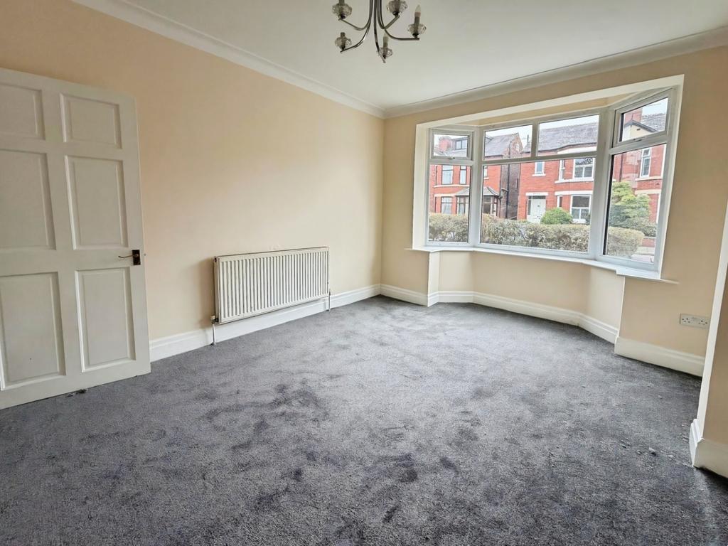 Pbox-bedroom-347234.jpeg