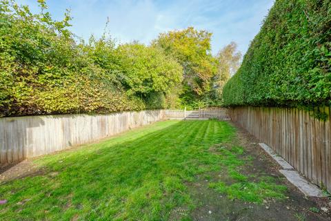 undefined, Barley Mow Lane, Catshill, B61