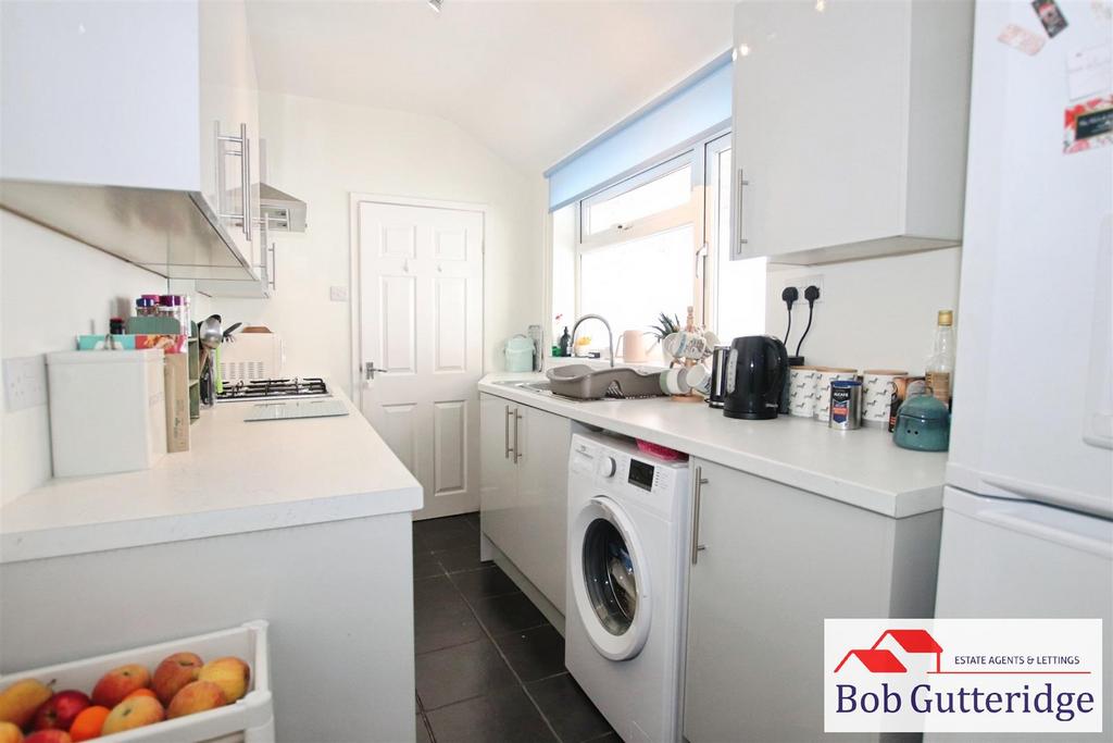 Fitted kitchen