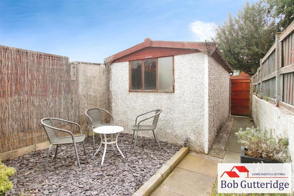 Enclosed rear yard