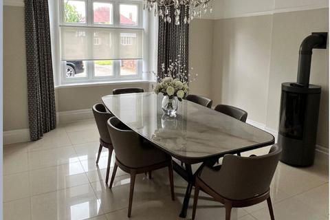 undefined, Waterloo Road, Southport PR8