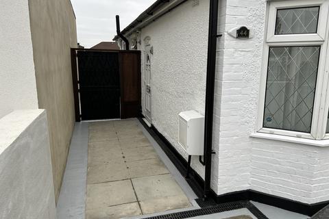 undefined, Harewood Avenue, Northolt UB5