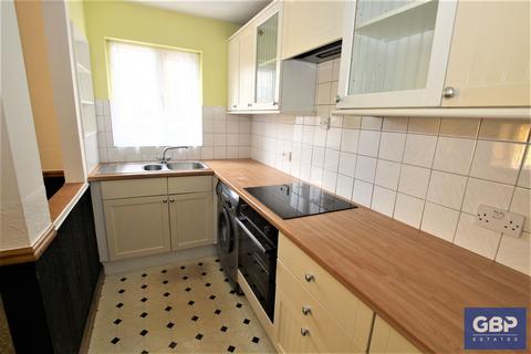1 bedroom terraced house to rent, Sapphire Close, Dagenham, RM8