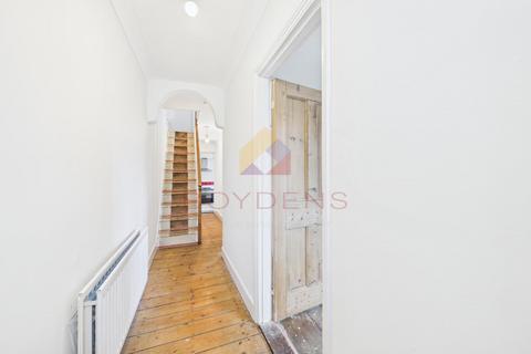 2 bedroom end of terrace house for sale, Colchester CO1