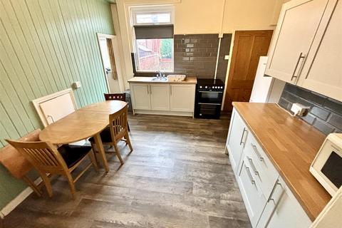 2 bedroom terraced house to rent, Grove Terrace, Langley Moor, Durham