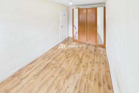 4d Sunningfields Crescent, London, NW4 4RD