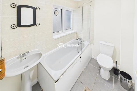 4d Sunningfields Crescent, London, NW4 4RD