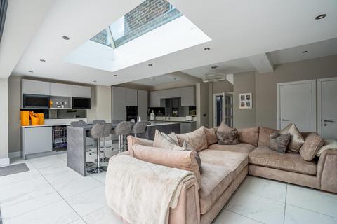 undefined, Queenswood Grove, York