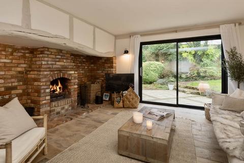 undefined, Cuddington Court, The Green