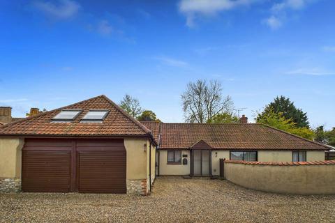 undefined, Cuddington Court, The Green