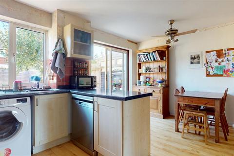 undefined, Redbridge, Stantonbury, Milton Keynes