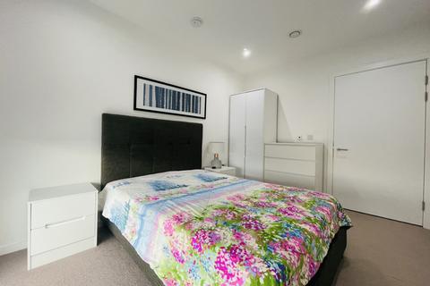 2 bedroom flat for sale, 31, Waterline Way, SE8 3JX